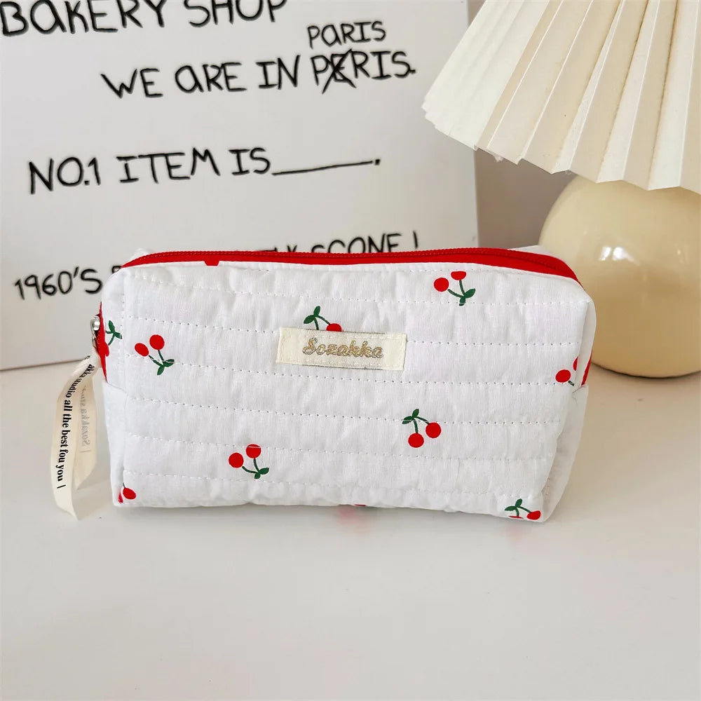 Quilted Cotton Ladies Travel Storage Bag Retro Cherry Women's Cosmetic Bags Cute Design Girls Pencil Case Makeup Bag Handbags