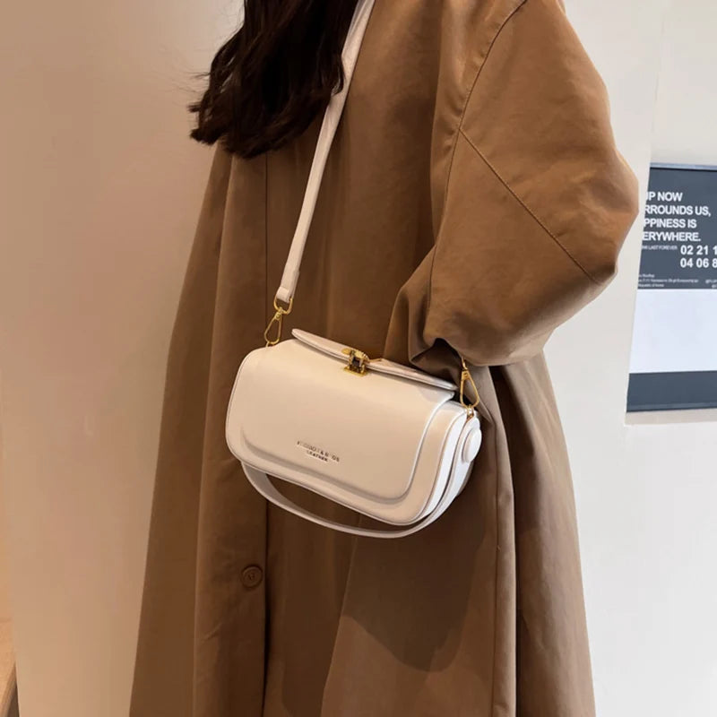 Classic Black Shoulder Bag Women's Versatile Retro Crossbody Square Bags 2024 New Large Capacity Textured Leather Flap Handbags