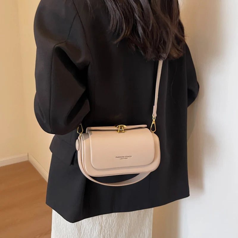 Classic Black Shoulder Bag Women's Versatile Retro Crossbody Square Bags 2024 New Large Capacity Textured Leather Flap Handbags