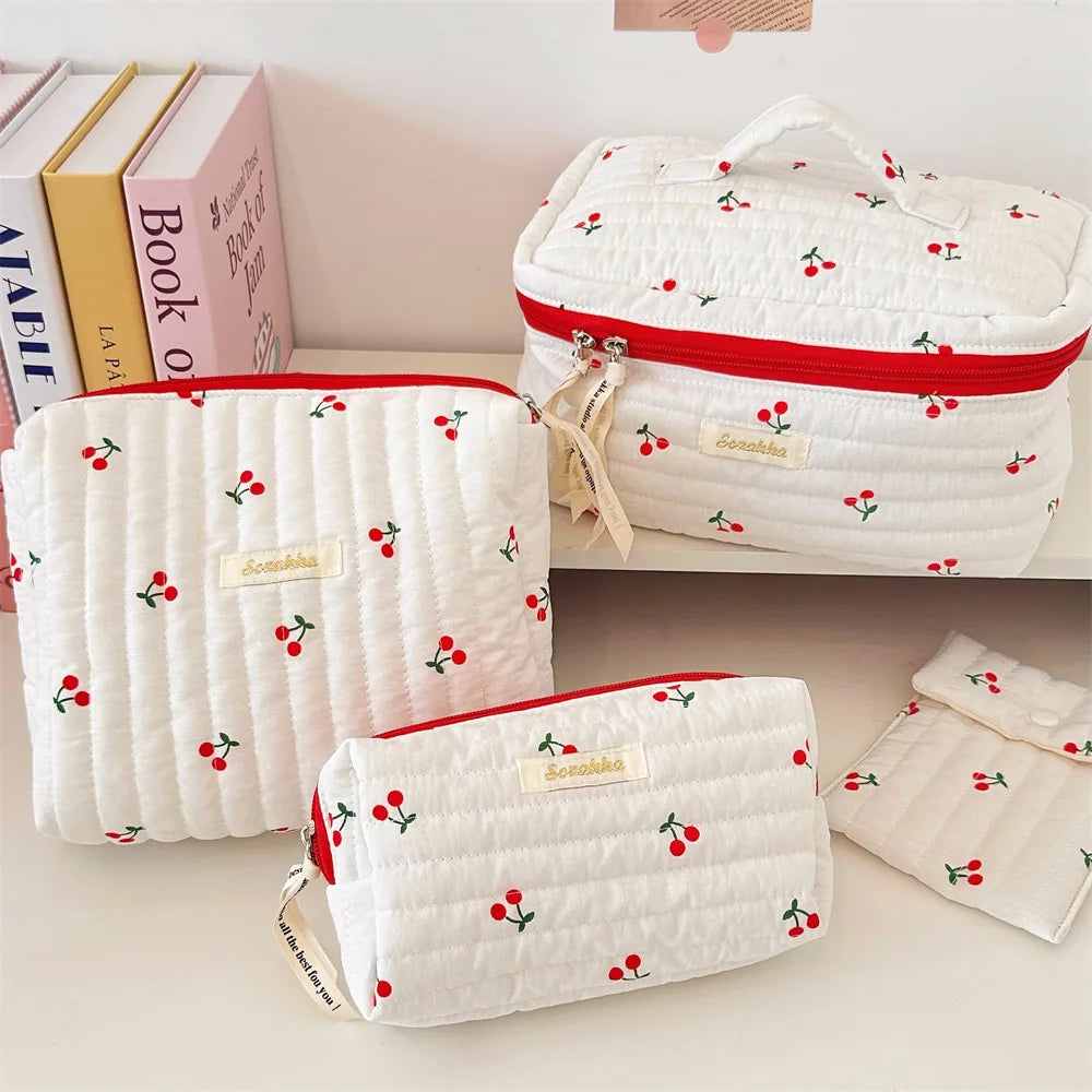 Quilted Cotton Ladies Travel Storage Bag Retro Cherry Women's Cosmetic Bags Cute Design Girls Pencil Case Makeup Bag Handbags
