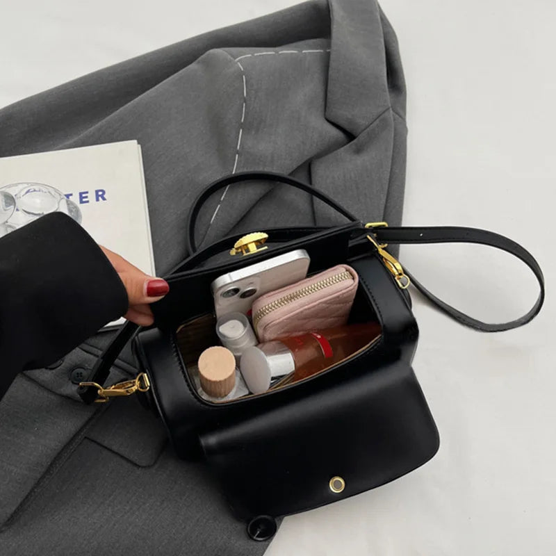 Classic Black Shoulder Bag Women's Versatile Retro Crossbody Square Bags 2024 New Large Capacity Textured Leather Flap Handbags