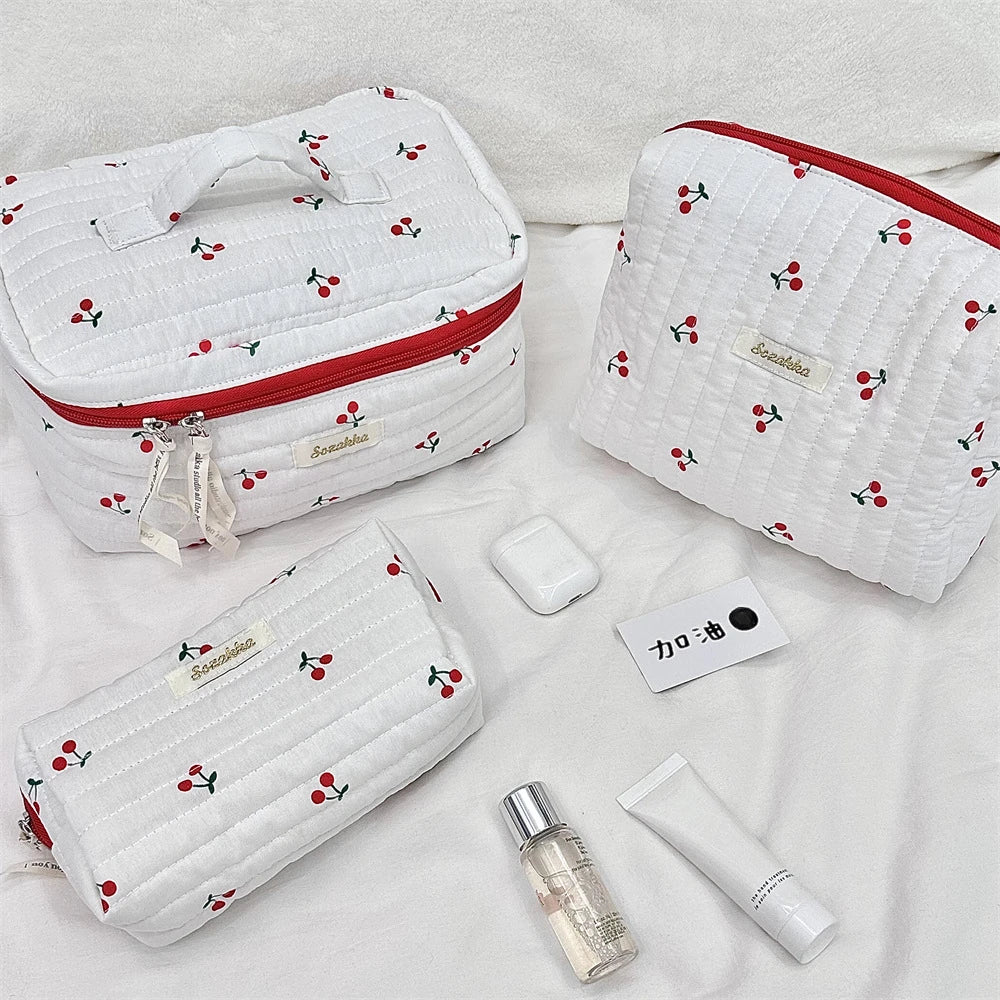 Quilted Cotton Ladies Travel Storage Bag Retro Cherry Women's Cosmetic Bags Cute Design Girls Pencil Case Makeup Bag Handbags