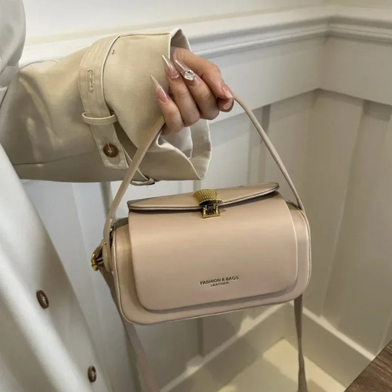 Classic Black Shoulder Bag Women's Versatile Retro Crossbody Square Bags 2024 New Large Capacity Textured Leather Flap Handbags