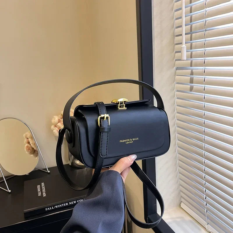 Classic Black Shoulder Bag Women's Versatile Retro Crossbody Square Bags 2024 New Large Capacity Textured Leather Flap Handbags