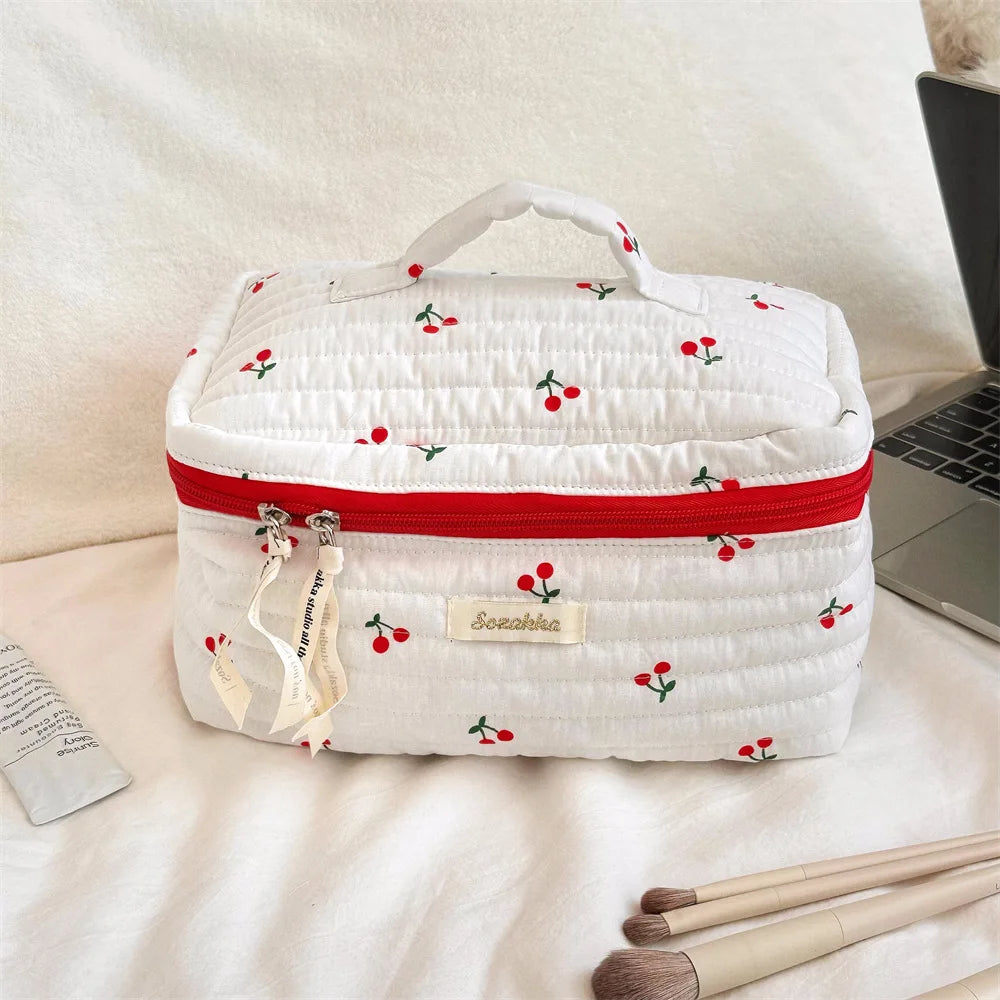 Quilted Cotton Ladies Travel Storage Bag Retro Cherry Women's Cosmetic Bags Cute Design Girls Pencil Case Makeup Bag Handbags